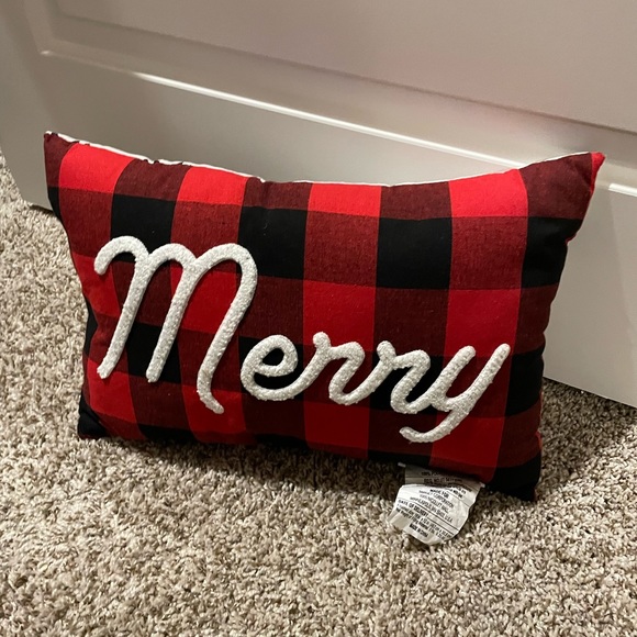 NWT decorative holiday pillow. Target 2023. Went with different decor. - Picture 1 of 4
